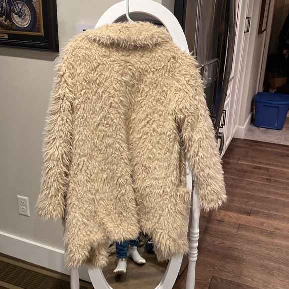 Sage the label plush/fluffy tan coat. Women size XS. - Picture 3 of 3